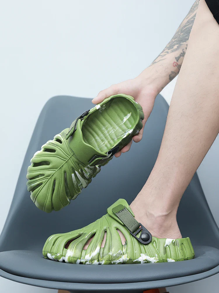 Leaf Luxe™ 🌿 Monstera Slippers - Image 7